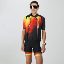 Laden Sie das Bild in den Galerie-Viewer, Zoot/DTU Radweste Damen