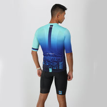 Laden Sie das Bild in den Galerie-Viewer, Zoot/DTU Radhose "tri earth" Herren