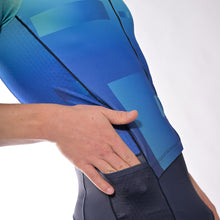 Laden Sie das Bild in den Galerie-Viewer, Zoot/DTU Triathloneinteiler Aero Full Zip "Tri Earth (Ocean)" Herren