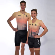Laden Sie das Bild in den Galerie-Viewer, Zoot/DTU Triathloneinteiler Aero Full Zip "Tri Earth (Desert)" Damen