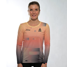 Laden Sie das Bild in den Galerie-Viewer, Zoot/DTU Longsleeve "Tri Earth (Desert)" Damen
