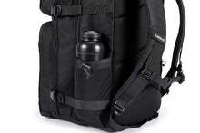 Laden Sie das Bild in den Galerie-Viewer, Rucksack mit Patch-Klebefläche