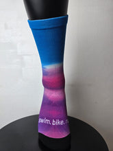 Laden Sie das Bild in den Galerie-Viewer, Zoot/DTU Socken - Blau-Lila
